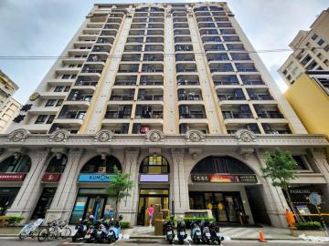 左營高鐵商圈臨路1+2樓可營業登記/報稅雙層店面