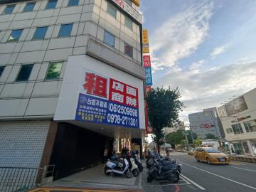 台南中西房仲❤️租~戀上台南中山路鄰火車站三越旁優質商辦~