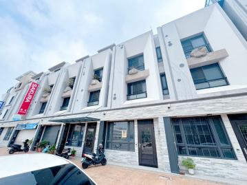 海線透天別墅〃正大智路稀有全新電梯金店面