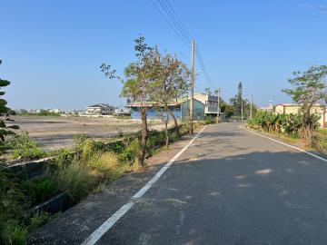 租-太保市15米路千坪雙面路農地(送合法農舍)												