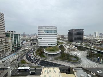 捷運R11高雄火車站前優景觀套房