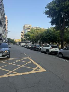 近義享世界/龍華國中旁精緻漂亮店面1樓 三民房仲推薦