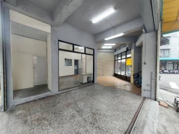 南區三角窗美店面 35000