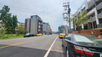 芎林文山路重劃區全新店面