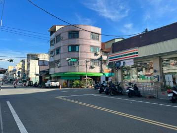 南興街住宅店面