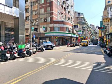 新豐新泰創業店面-新莊店面