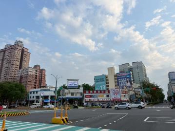 (租)南區工學商圈｜可店可住｜工作室｜1~2樓+地下室