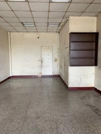 (可餐飲) 正路面醒目鑫店