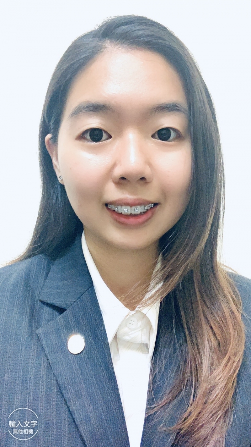 房仲 曾歆涵 照片