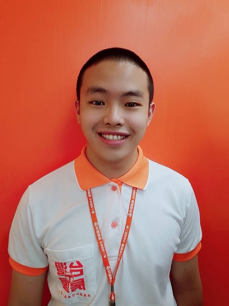 房仲 小魚 照片