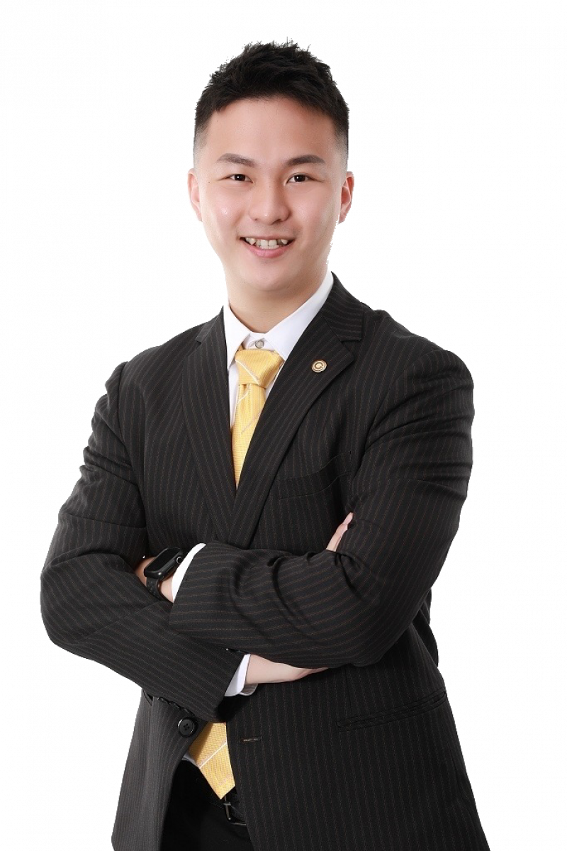 房仲 田家瑀 照片