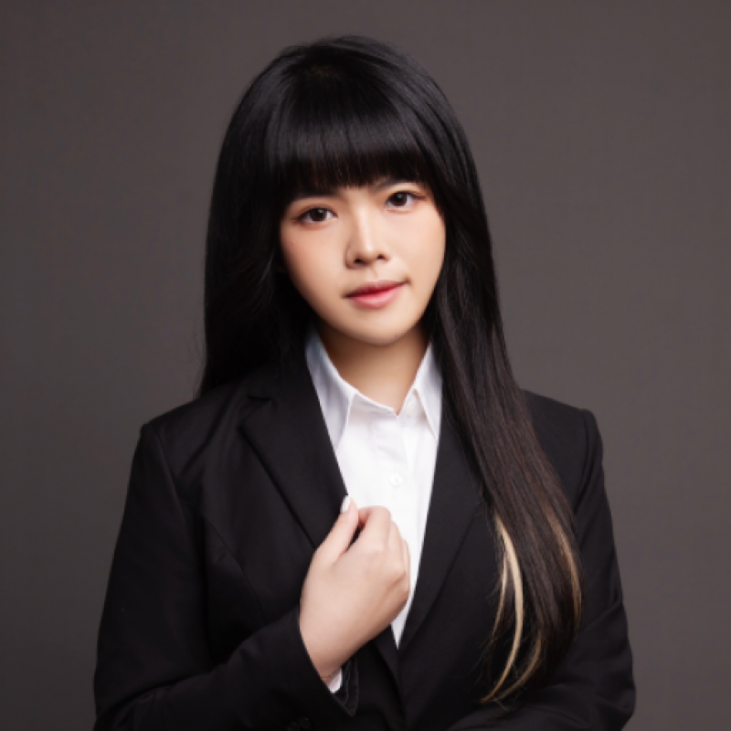 房仲 李袖袽 照片