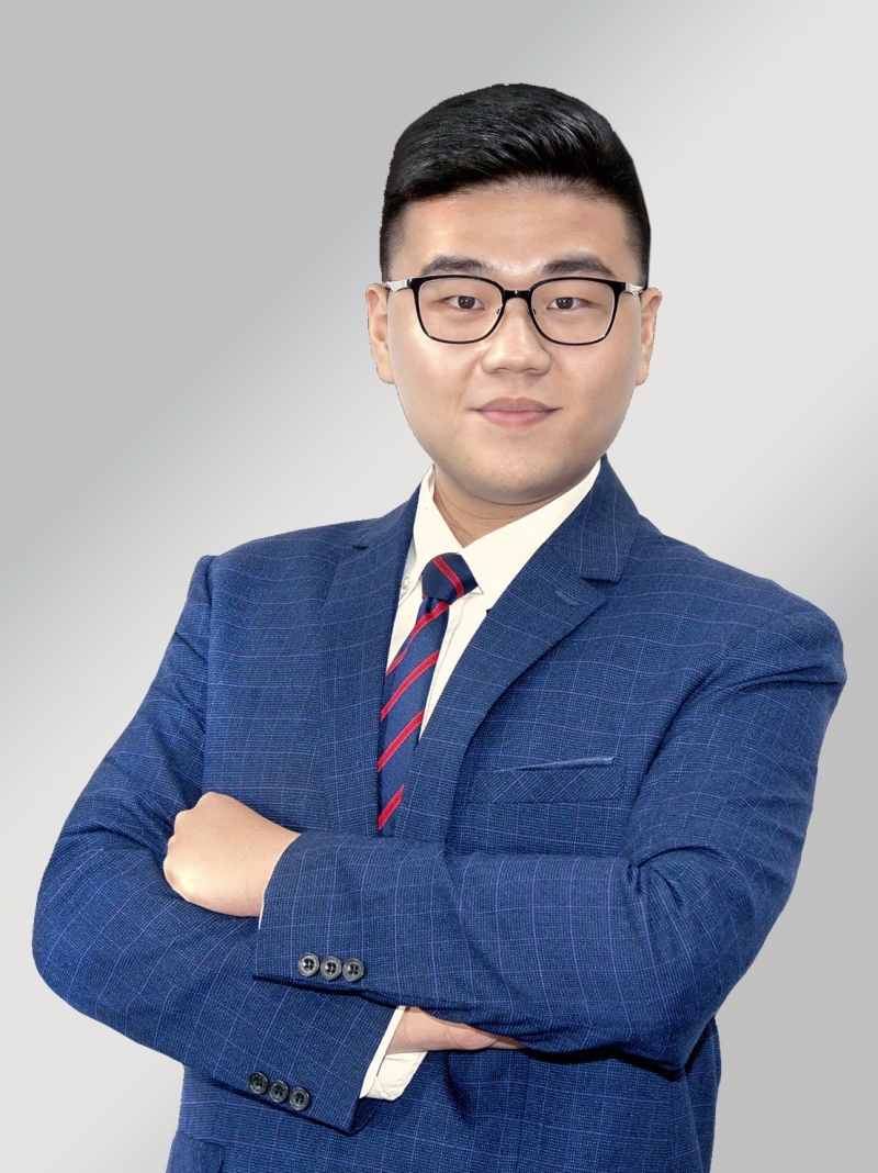 房仲 曾竑達 照片