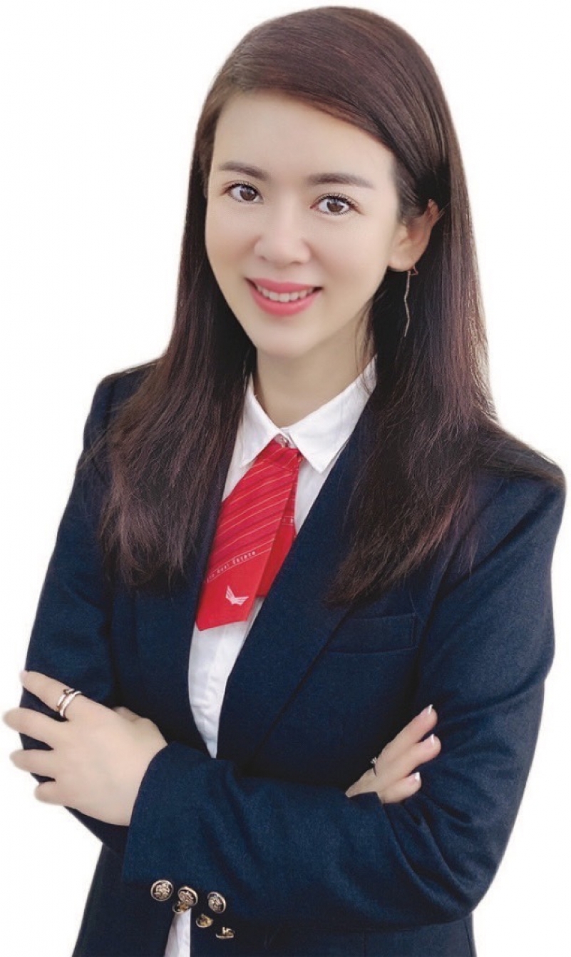 房仲 王國琴 雪兒 照片