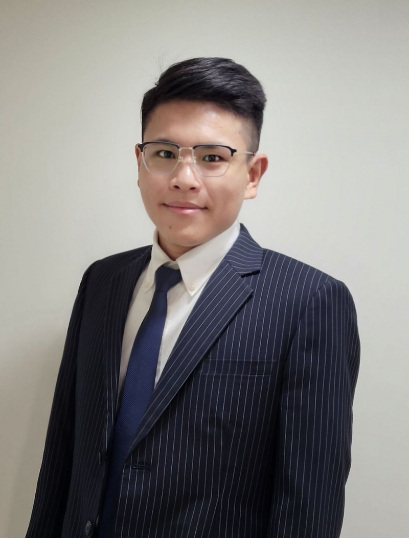 房仲 吳俊毅 照片