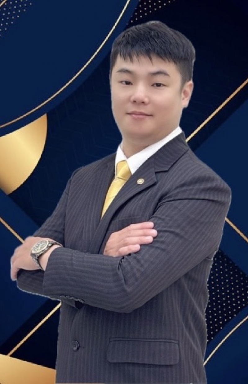 房仲 詹曜駿(小詹) 照片