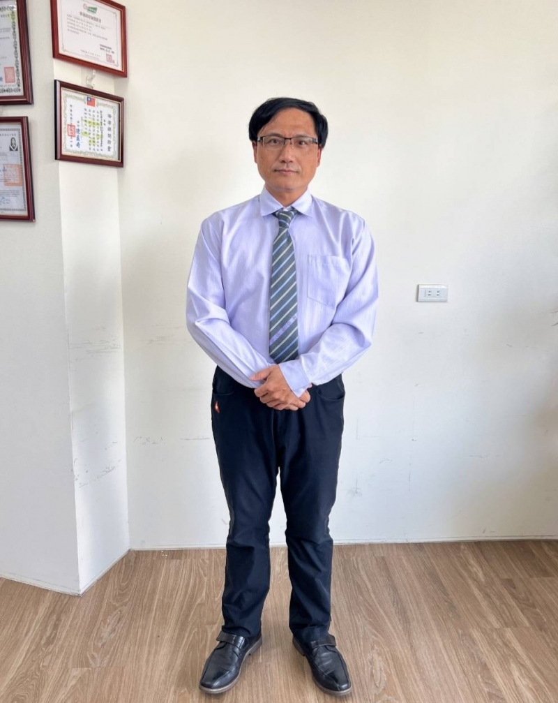 房仲 蔡忍志 照片