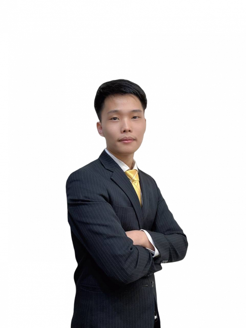 房仲 方明忠 照片