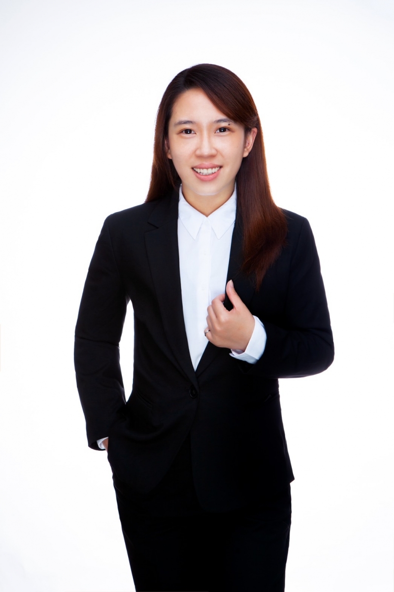 房仲 閻欣怡 照片