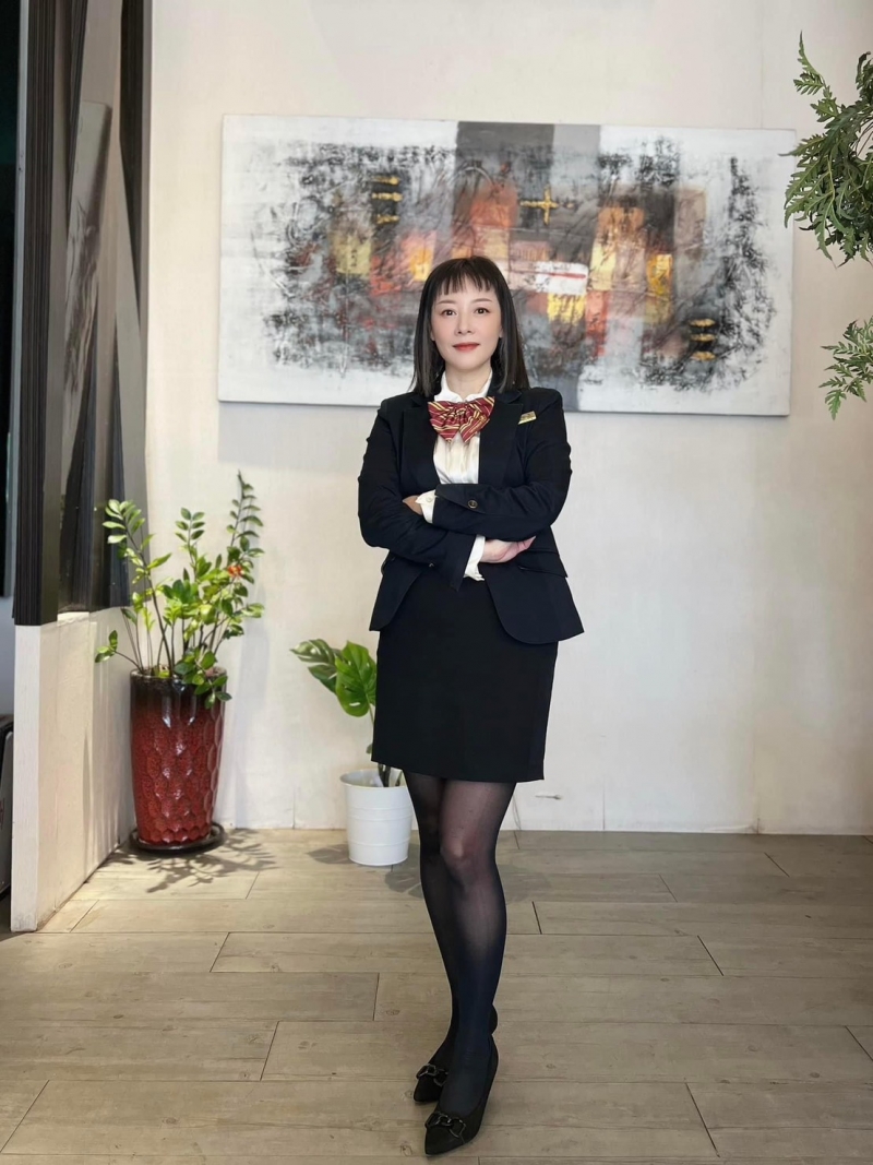 房仲 朱珈嬅  照片