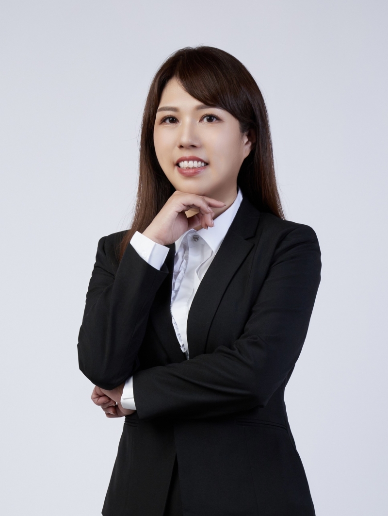 房仲 邱慧渝 照片