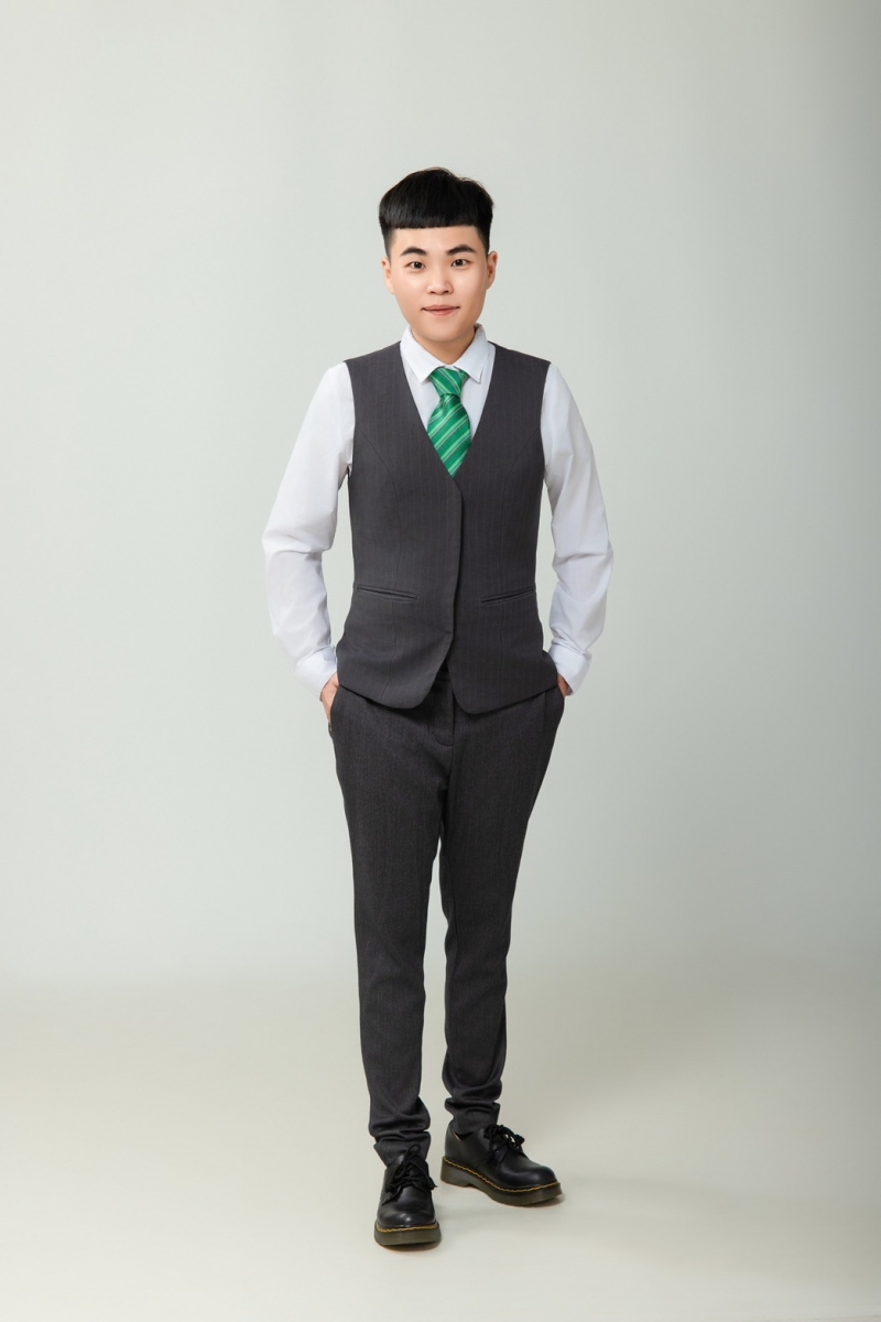 房仲 文婧緁 照片