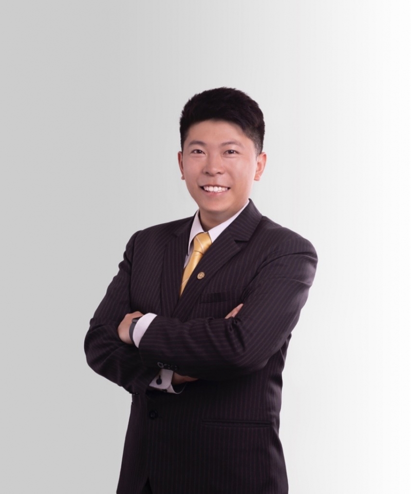 房仲 吳京典 照片