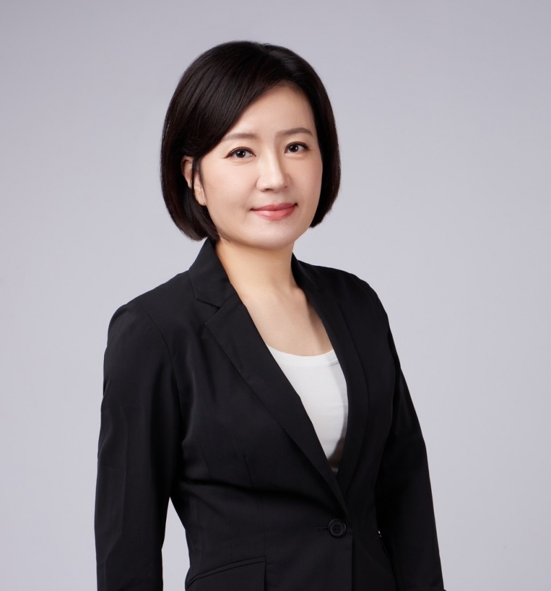 房仲 黃宥寧 照片