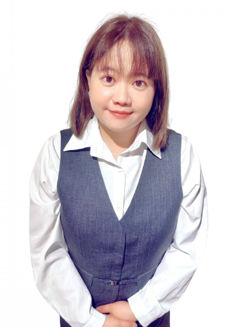 房仲 黃郁茹 照片