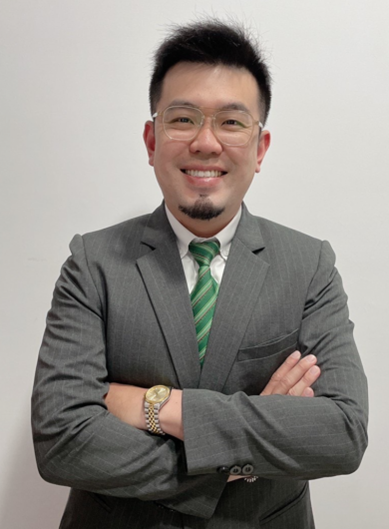 房仲 袁昊 照片