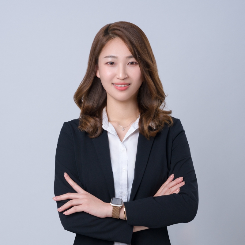 房仲 謝佳玟 照片