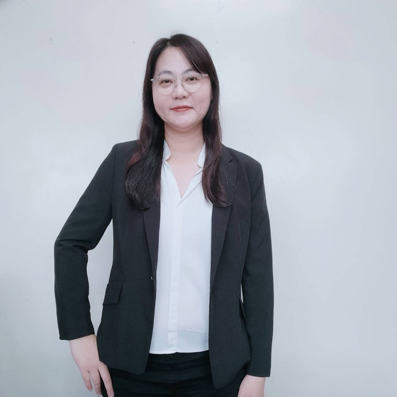 房仲 謝秀玲 照片