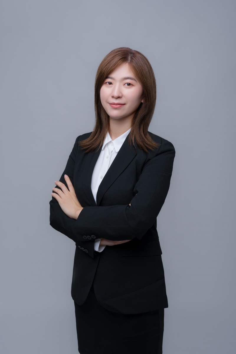 房仲 邱瑾玥 照片