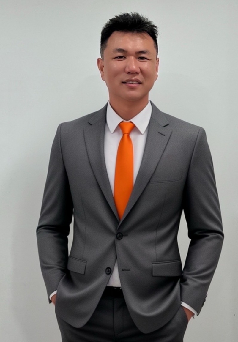 房仲 許佑麟 照片