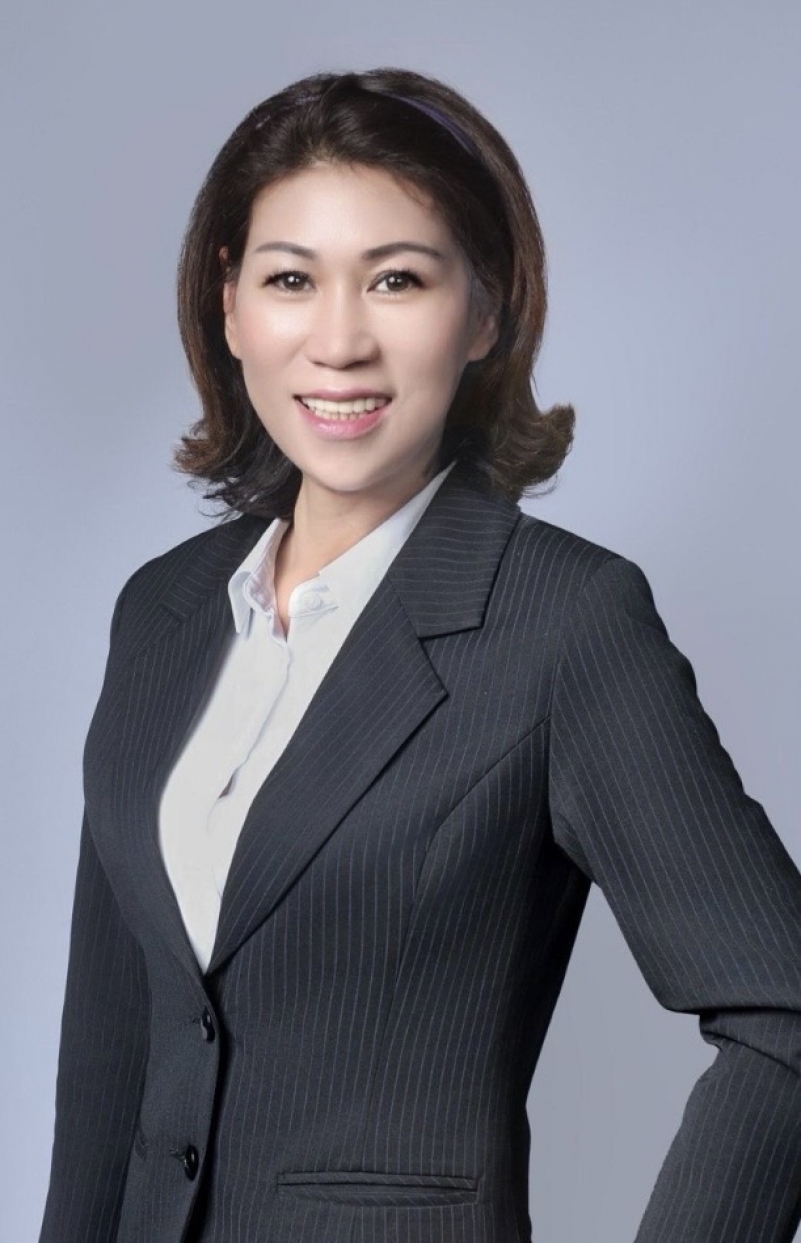 房仲 呂妮晏 照片