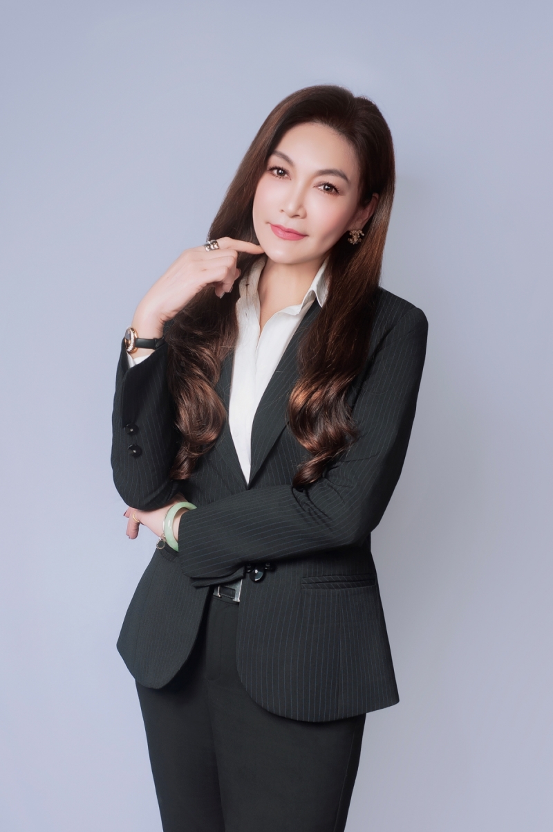 房仲 林多利 照片