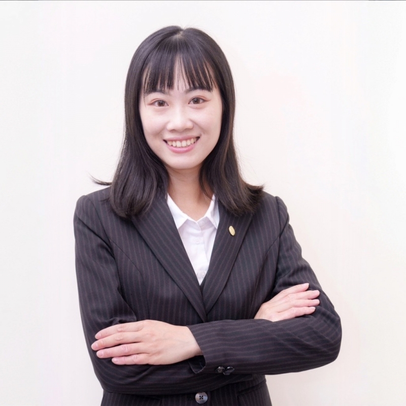 房仲 高思琳 照片