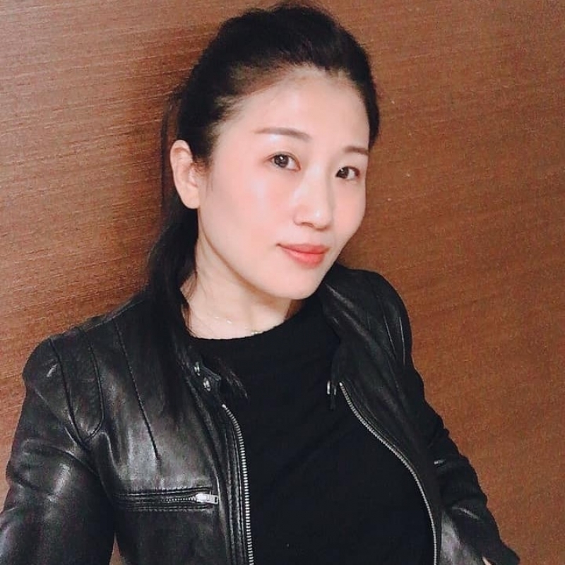 房仲 樊麗 照片