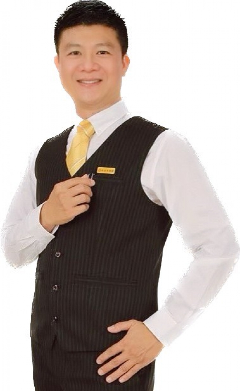 房仲 黃信潔 照片