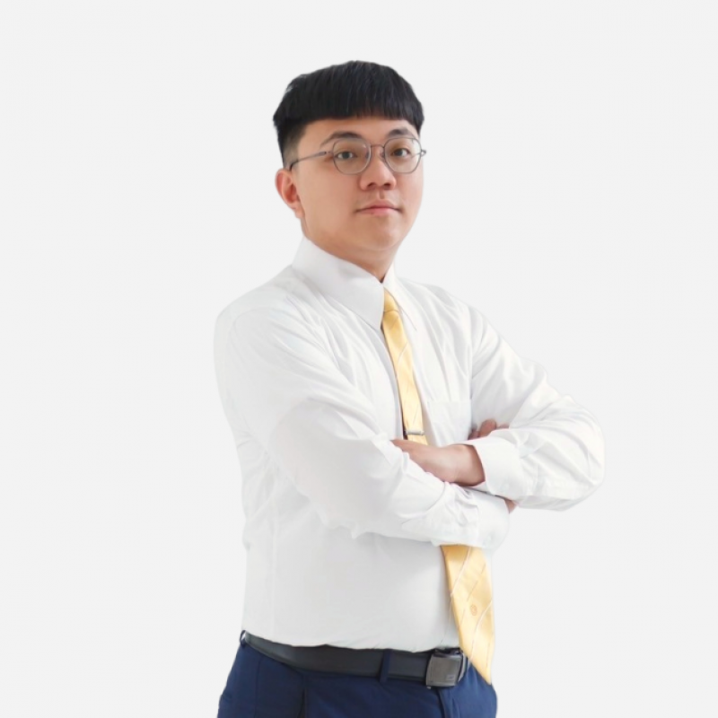 房仲 董奕辰 照片