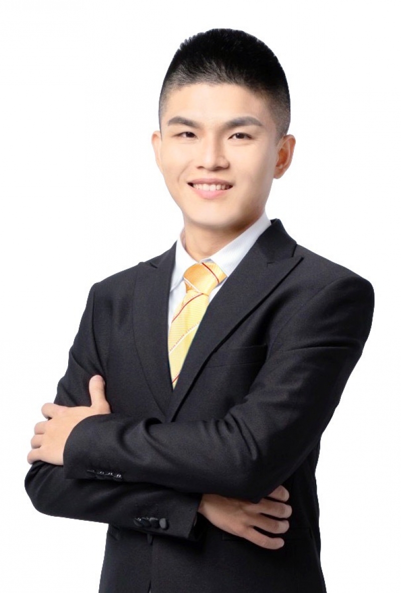 房仲 王祈翔 照片