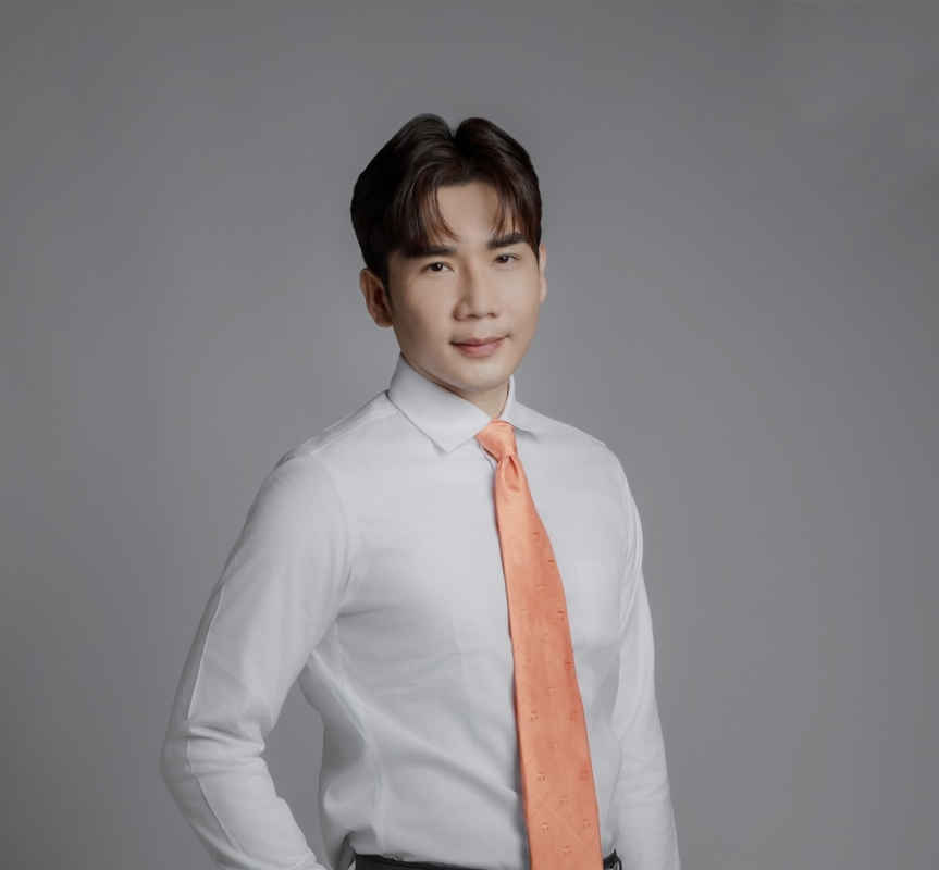 房仲 戴勝斌 照片