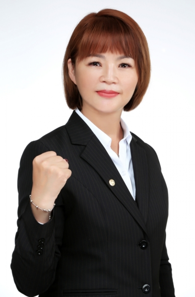 房仲 馬其姊 呂佳騏 照片