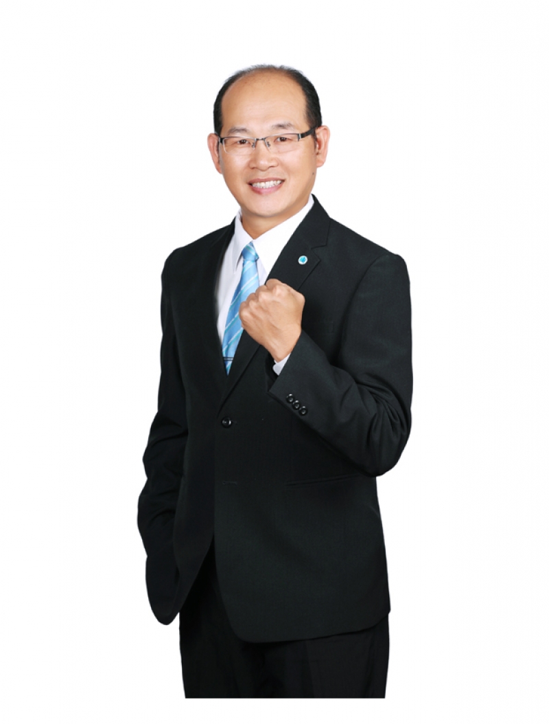 房仲 楊登閔 照片