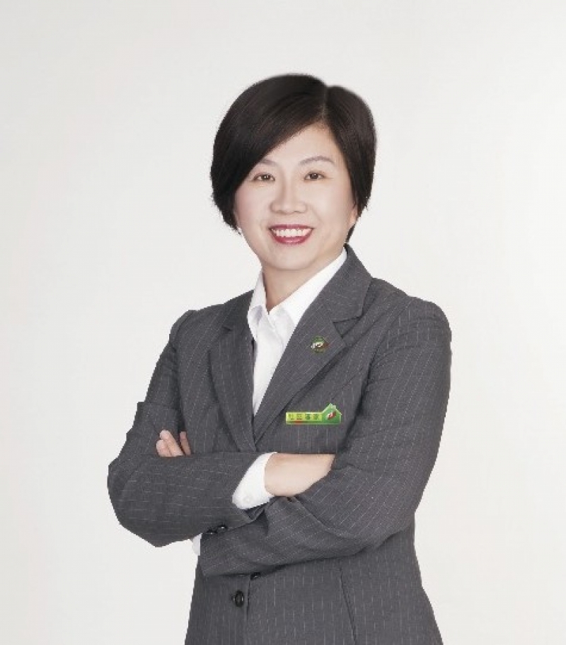 房仲 楊佩佩 照片