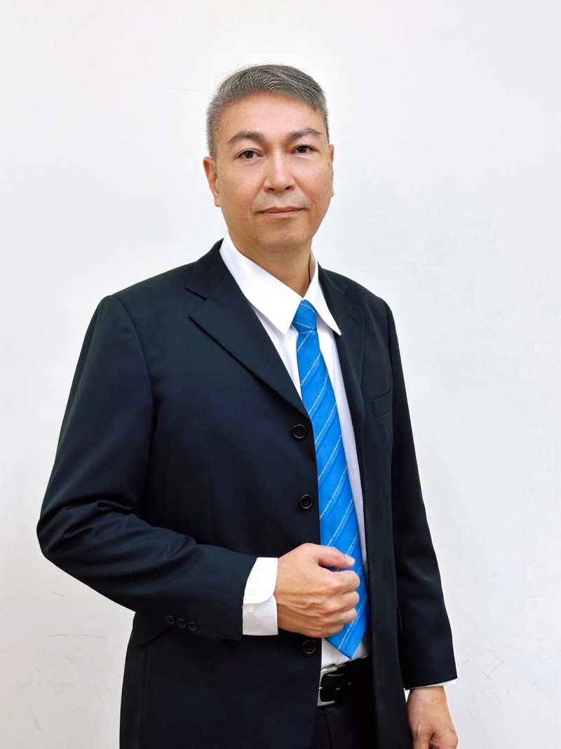 房仲 黃天城 大高雄房仲小哥 照片