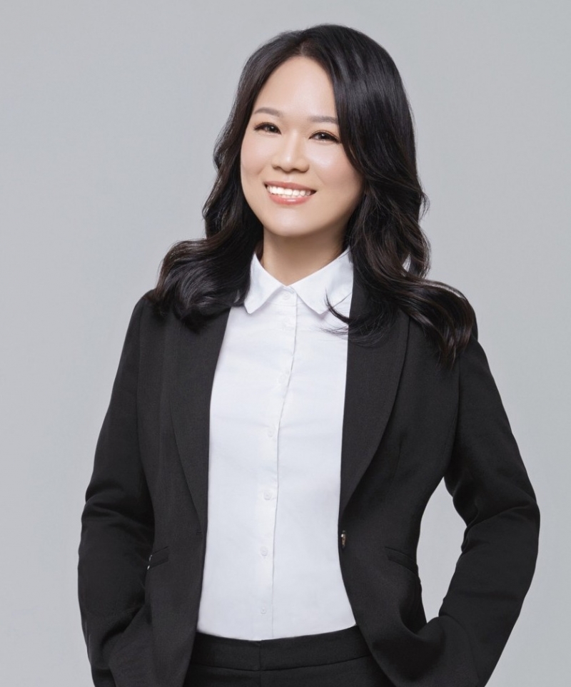 房仲 吳昱嫺 照片