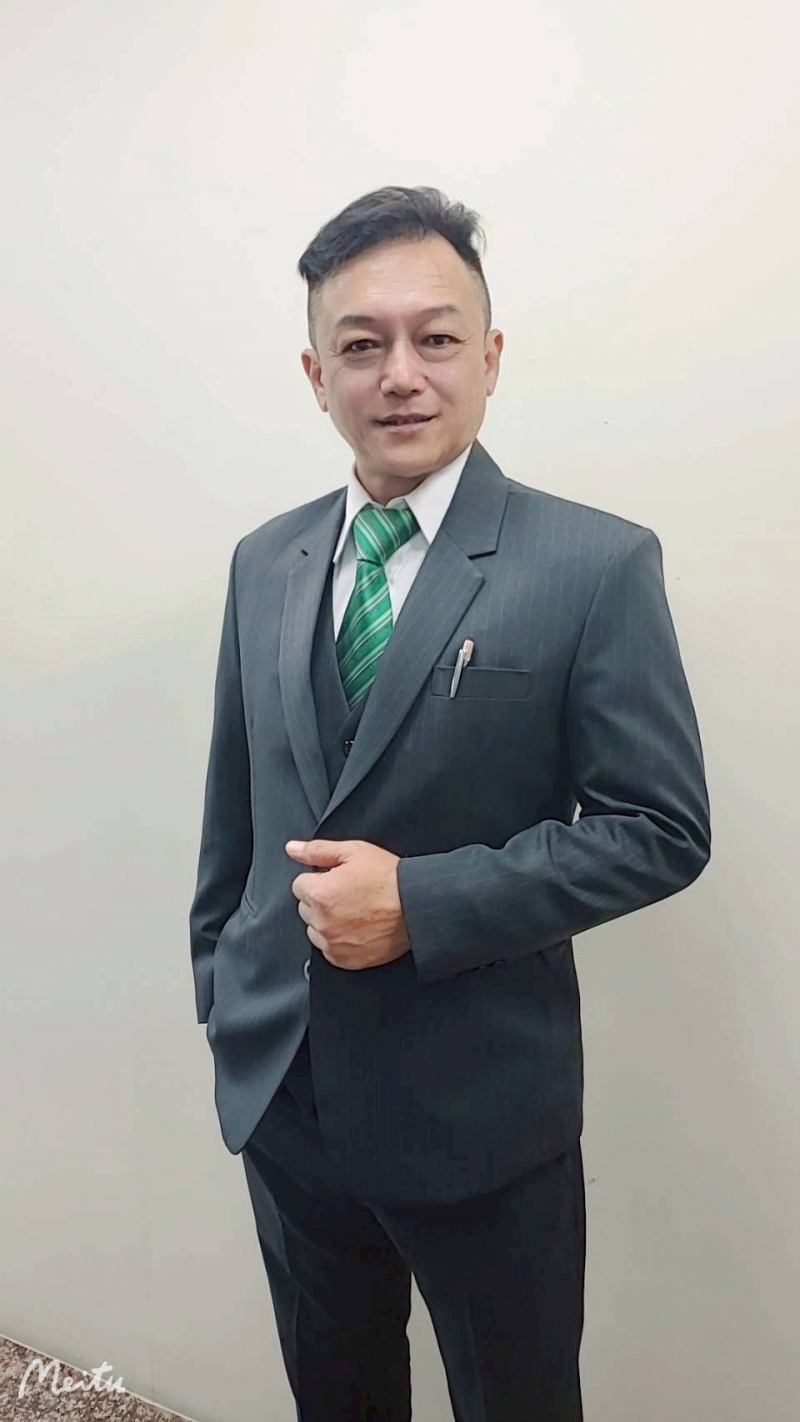 房仲 張士珍 照片