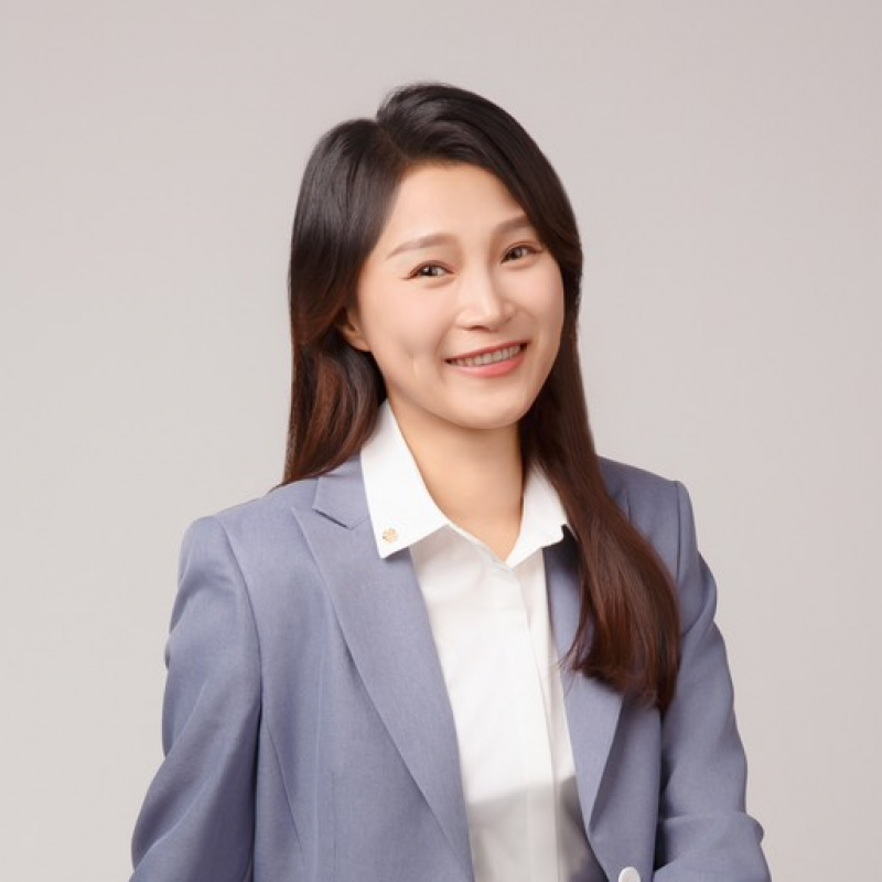 房仲 陳小姐 照片