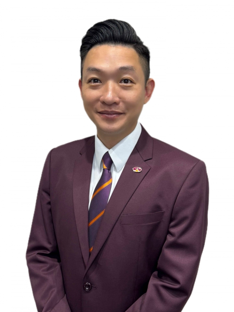 房仲 余承濬 照片